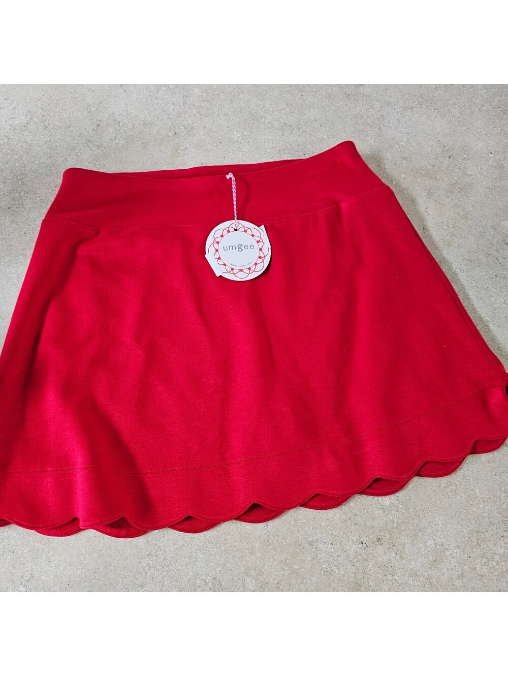 Umgee Red Scallop Edge Skort Size Small new